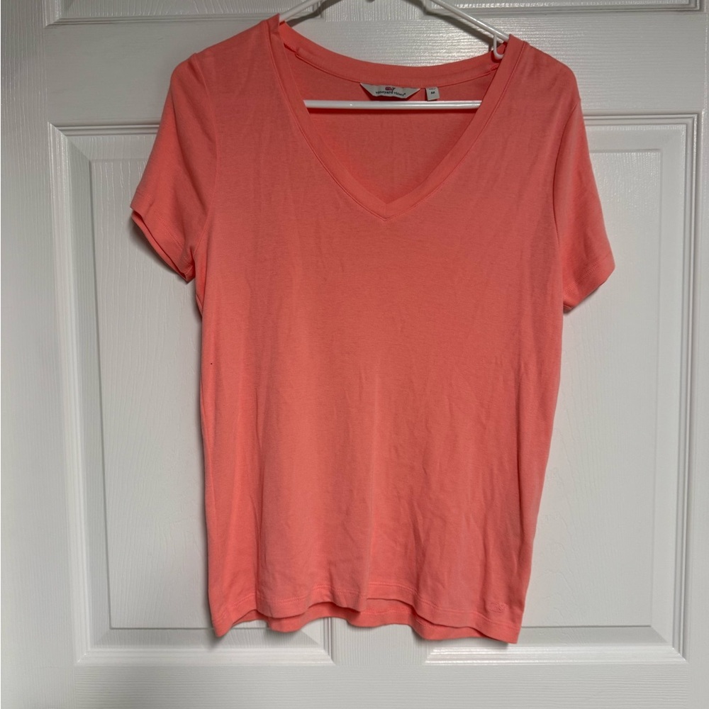 Vineyard Vines V Neck Top Size Medium